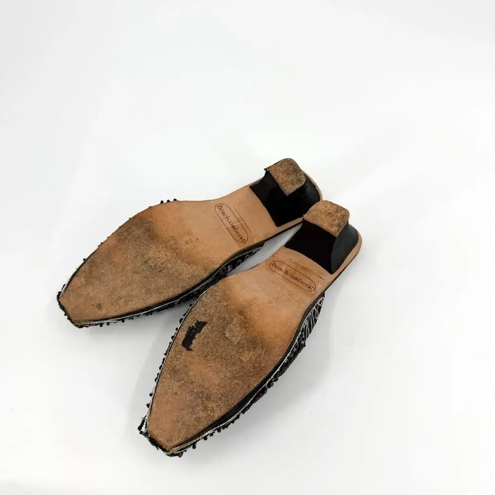 Beachcombers toe versatile